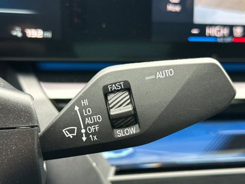 Used 2024 BMW i5 M60 w/ Premium Package image 32