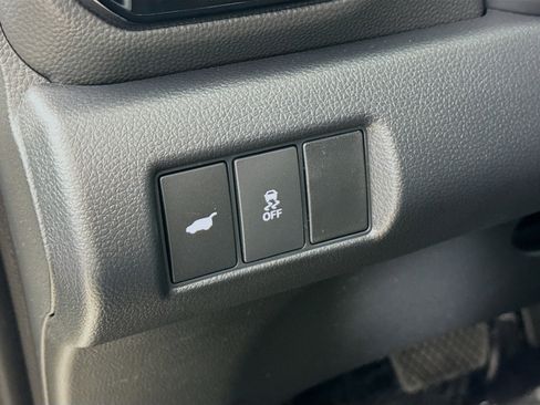 New 2025 Honda Pilot Touring image 9