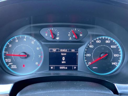 Used 2023 Chevrolet Traverse LT FWD image 26