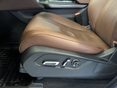 Used 2025 Acura MDX SH-AWD w/ Technology Package image 30