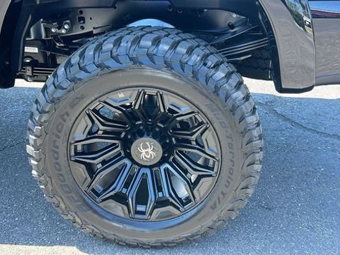 New 2026 Ford F250 XLT w/ XLT Premium Package AWD/4WD image 6