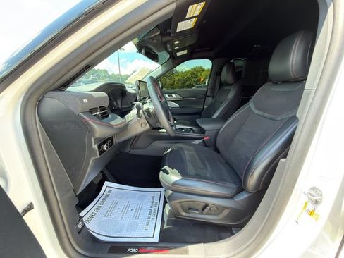 Used 2025 Ford Explorer ST RWD image 22