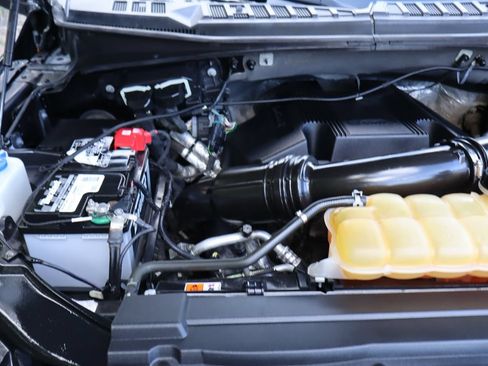 Used 2017 Ford F150 Limited AWD/4WD image 38