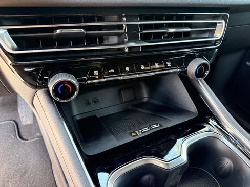 New 2026 Chevrolet Traverse RS image 24