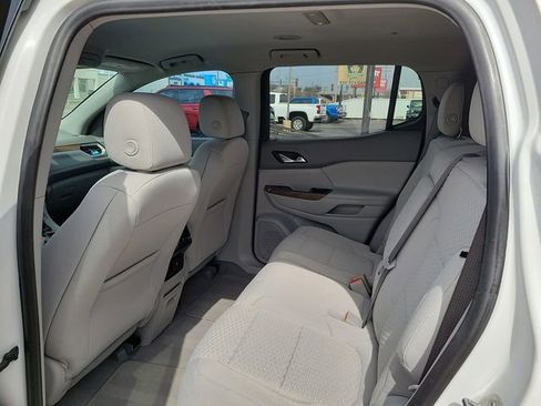 Used 2019 GMC Acadia SLE image 11