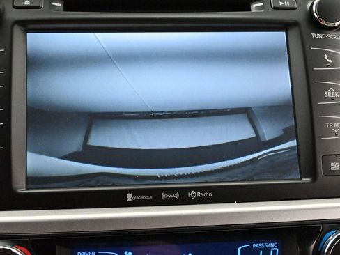 Used 2017 Toyota Highlander Limited w/ Protection Package #3 AWD/4WD image 23