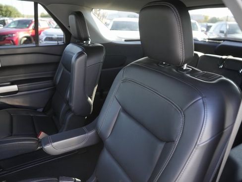 Certified 2023 Ford Explorer XLT w/ Equipment Group 202A image 13