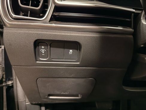 Used 2024 Kia Sorento S image 15