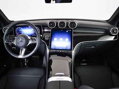 Certified 2026 Mercedes-Benz GLC 300 4MATIC image 6