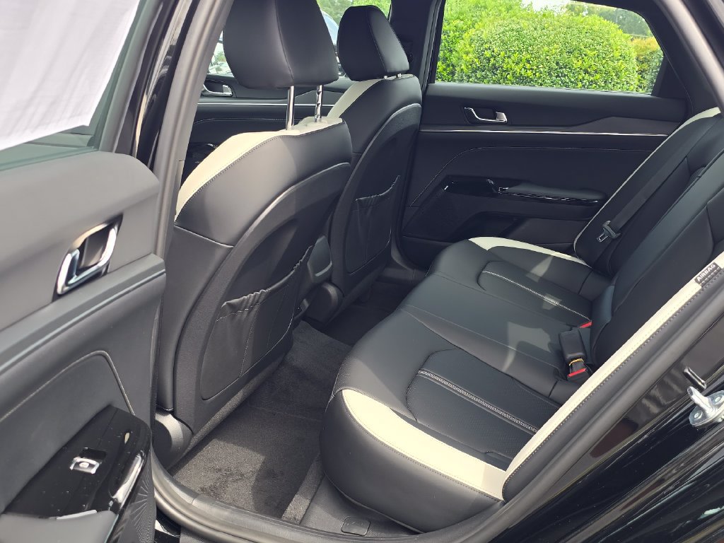 New 2027 Kia K5 GT-Line FWD image 13