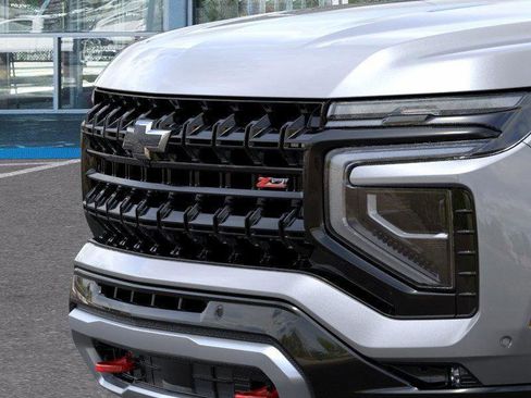 New 2026 Chevrolet Suburban Z71 w/ Comfort Package image 13