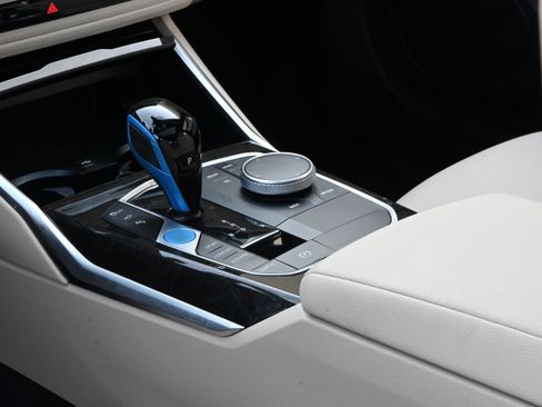 Certified 2023 BMW i4 eDrive35 w/ Premium Package image 25