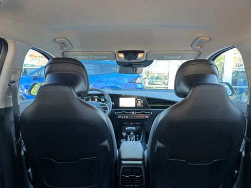 New 2026 Kia Niro EX image 10