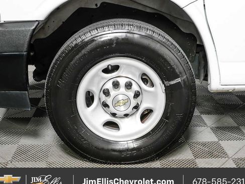 Certified 2025 Chevrolet Express 2500 w/ Driver Convenience Package RWD image 28