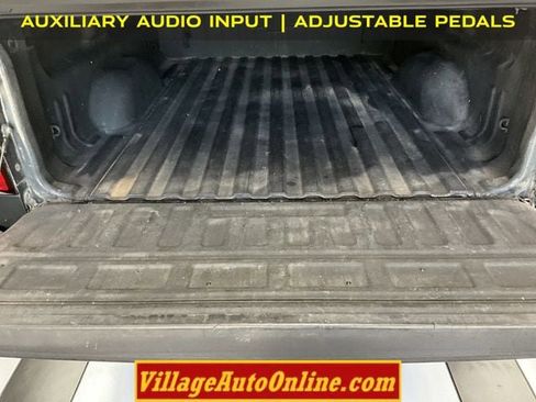 Used 2017 Chevrolet Silverado 1500 LT w/ LPO, Black Pack AWD/4WD image 13