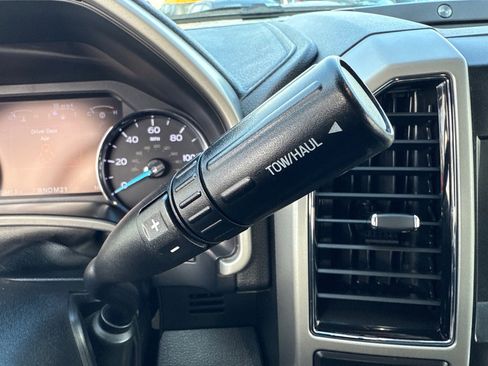 Used 2019 Ford F350 Lariat w/ Camper Package image 32