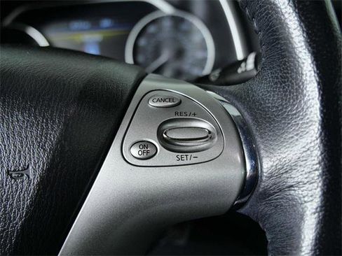 Used 2018 Nissan Murano SV image 28