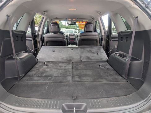 Used 2012 Kia Sorento EX w/ Premium Plus Pkg FWD image 14