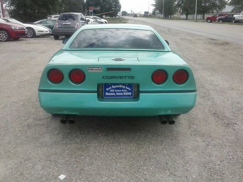 Used 1990 Chevrolet Corvette Convertible image 9