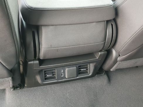 Used 2024 GMC Sierra 1500 SLT image 21