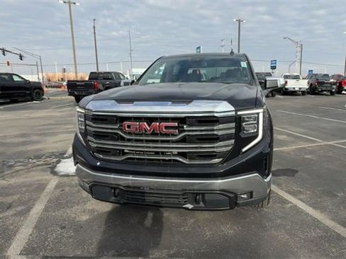 Used 2022 GMC Sierra 1500 SLT w/ Max Trailering Package image 3
