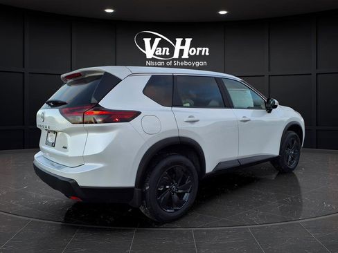 New 2026 Nissan Rogue SV w/ Cold Weather Package AWD/4WD image 4