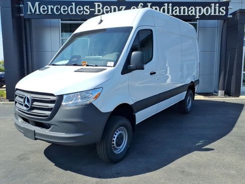 New 2025 Mercedes-Benz Sprinter 2500 image 1