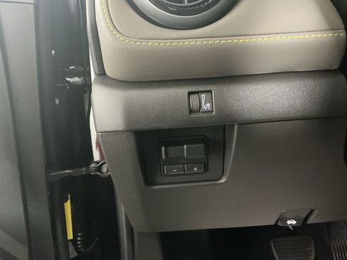 New 2026 Chevrolet Colorado ZR2 w/ Technology Package AWD/4WD image 13