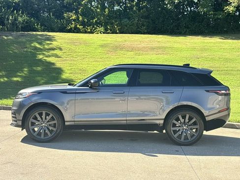 Used 2018 Land Rover Range Rover Velar R-Dynamic SE AWD/4WD image 7