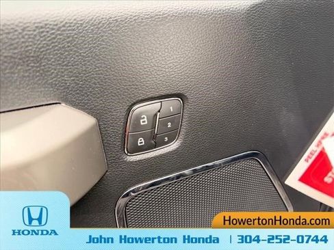 Used 2020 Ford F150 Lariat AWD/4WD image 7