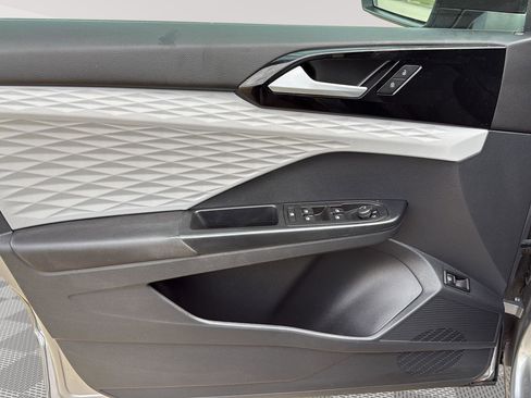 Used 2023 Volkswagen Taos S image 12