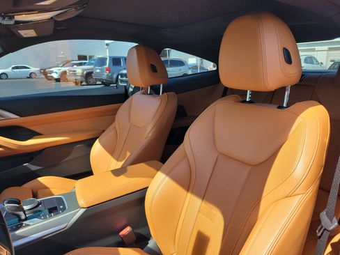 Used 2023 BMW 430i Coupe w/ M Sport Package RWD image 19