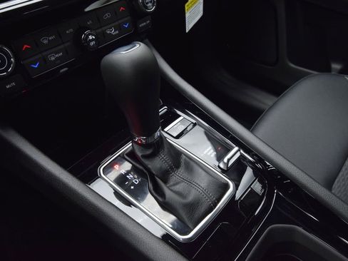 New 2026 Jeep Compass Latitude image 22