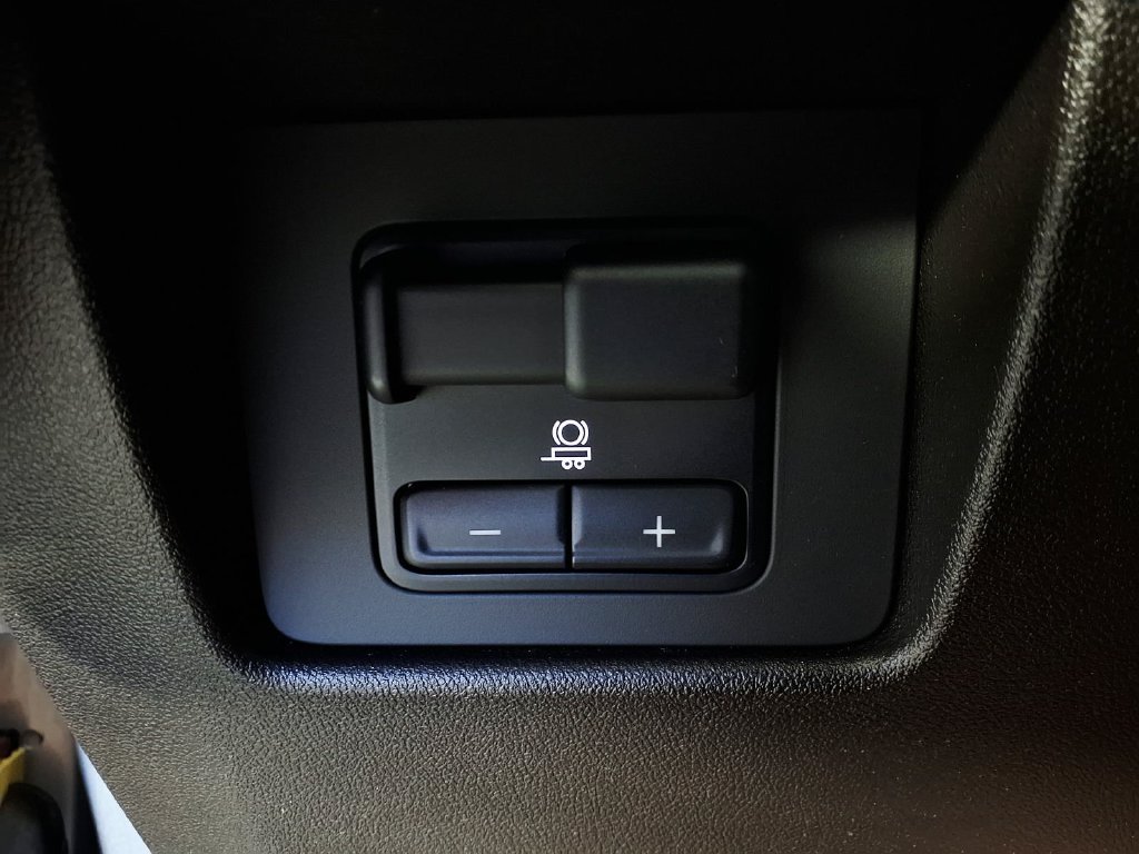 Used 2023 GMC Canyon AT4X AWD/4WD image 21