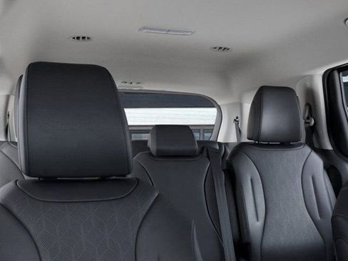 New 2026 Kia Carnival LXS FWD image 27
