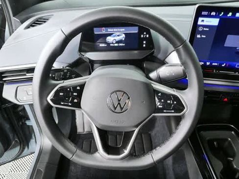 Certified 2025 Volkswagen ID.4 Pro RWD image 9