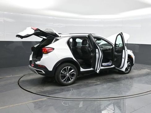 Used 2022 Buick Encore GX Select image 46