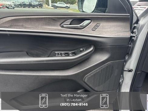 New 2025 Jeep Grand Cherokee L Limited image 10