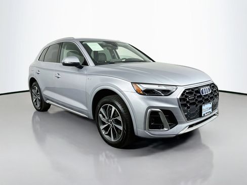 Used 2023 Audi Q5 2.0T Premium w/ Convenience Package AWD/4WD image 1