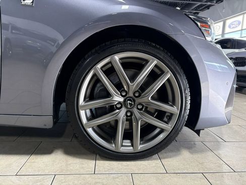 Used 2018 Lexus IS 300 AWD image 37