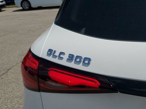 Used 2023 Mercedes-Benz GLC 300 4MATIC image 7