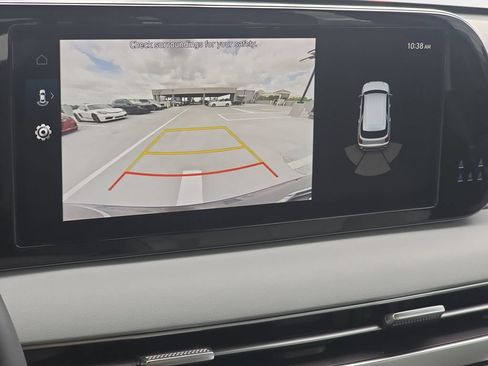 Used 2024 Hyundai Palisade SEL FWD image 21