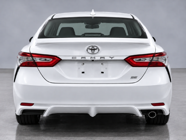 Used 2020 Toyota Camry SE FWD image 3