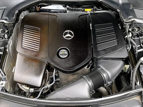 Certified 2023 Mercedes-Benz C 300 4MATIC Sedan image 34