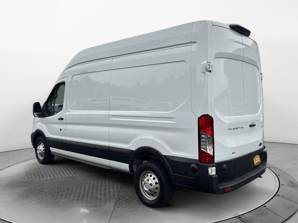 Certified 2025 Ford Transit 250 148 High Roof AWD w/ Load Area Protection Package image 4