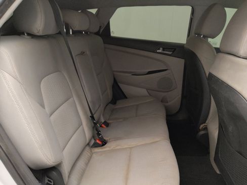 Used 2019 Hyundai Tucson SE image 19