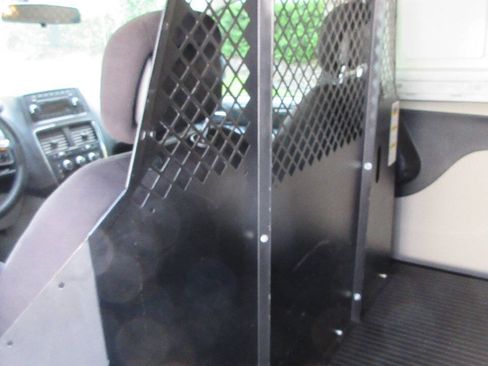 Used 2014 RAM C/V Tradesman FWD image 15