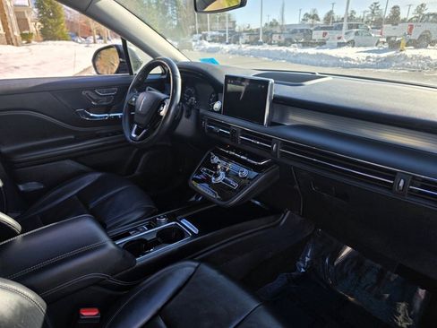 Used 2022 Lincoln Corsair AWD w/ Premium Package image 19
