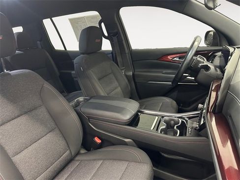 Used 2024 Chevrolet Traverse Z71 image 15