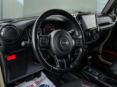 Used 2017 Jeep Wrangler Rubicon image 13